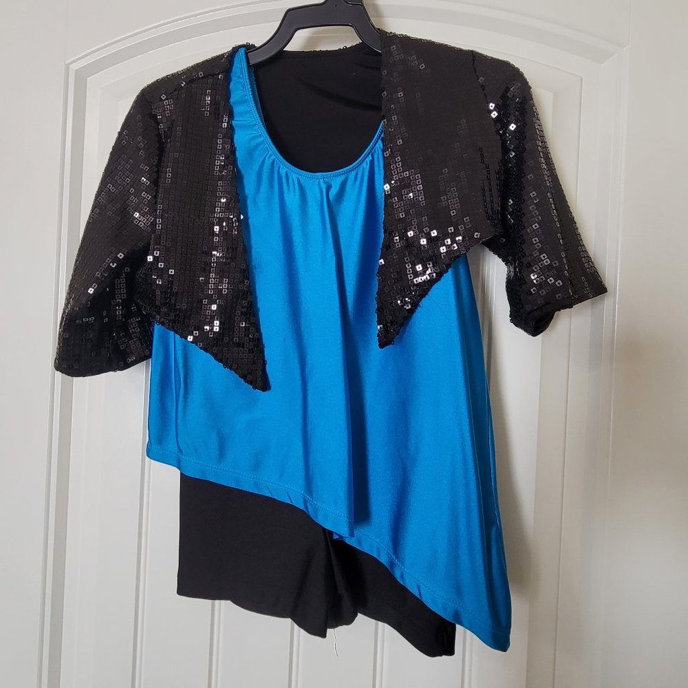 Black and blue dance costume